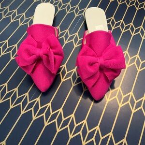 NEW Never Worn Women’s Flats - Size 10